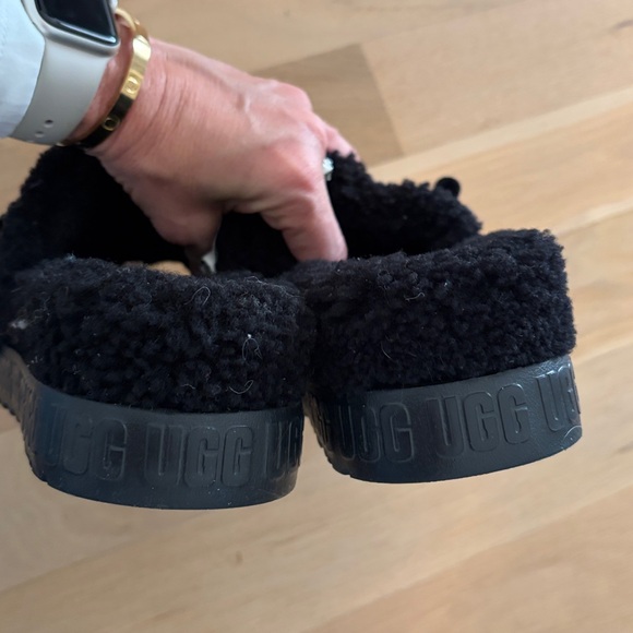 UGG Fluffita Slide - Picture 5 of 6